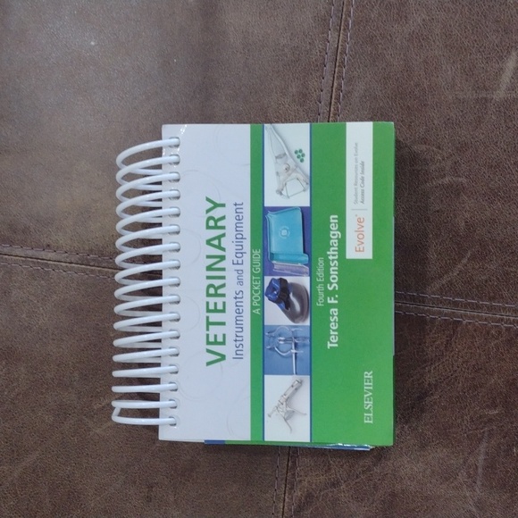 Elsevier's veterinary textbooks 3 books - Picture 4 of 4